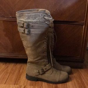 Delphinia boots